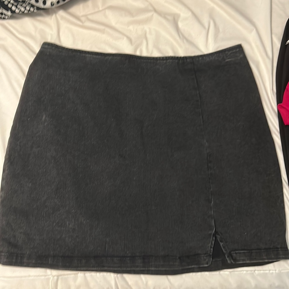 Black denim wild fable skirt size 17